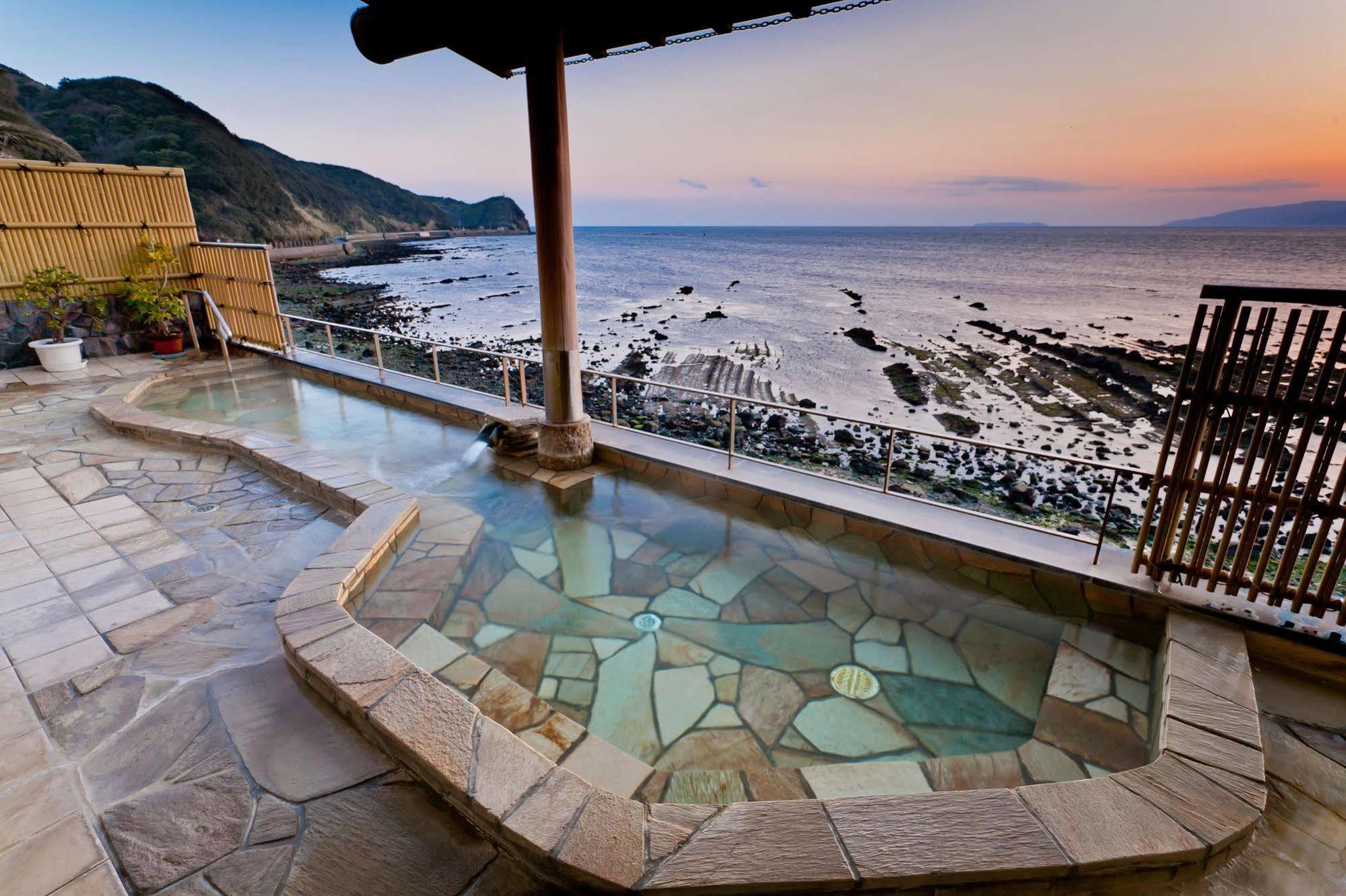 Wakayama Kada Onsen Kada Kaigetsu Ξενοδοχείο Εξωτερικό φωτογραφία